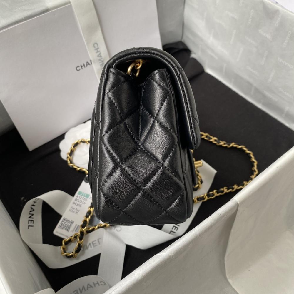 Elegant Leather Shoulder Bag