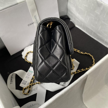 Elegant Leather Shoulder Bag