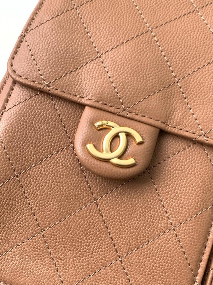 Classic Gold Shoulder Bag