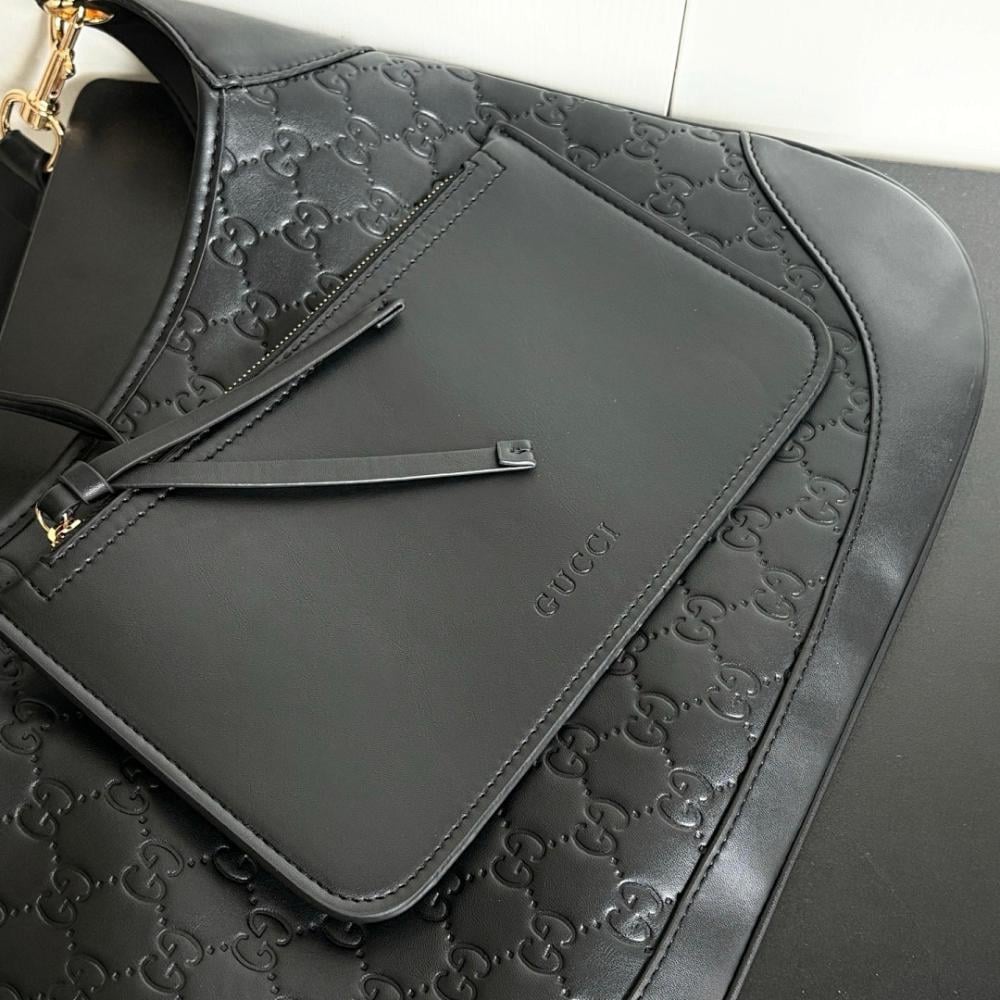 Modern Shoulder Bag – Limited Edition