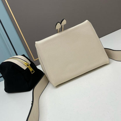 Stylish Refined Quilted Bucket Bag