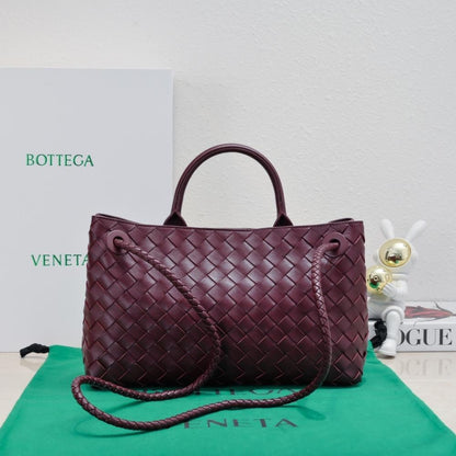 Woven Shoulder Bag