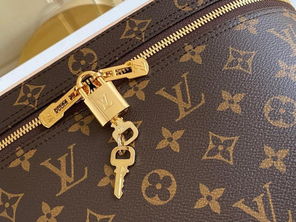 Luxury Refined Canvas Crossbody Bag