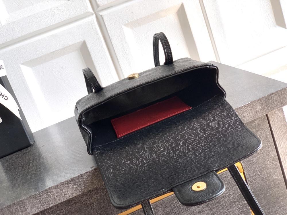 Classic Leather Shoulder Bag