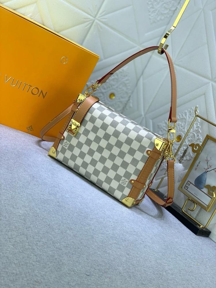 Classic Luxury Canvas Shoulder Bag
