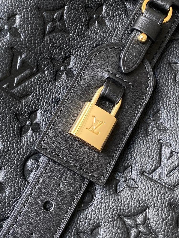 Elegant Stylish Monogram Leather Travel Bag – Limited Edition