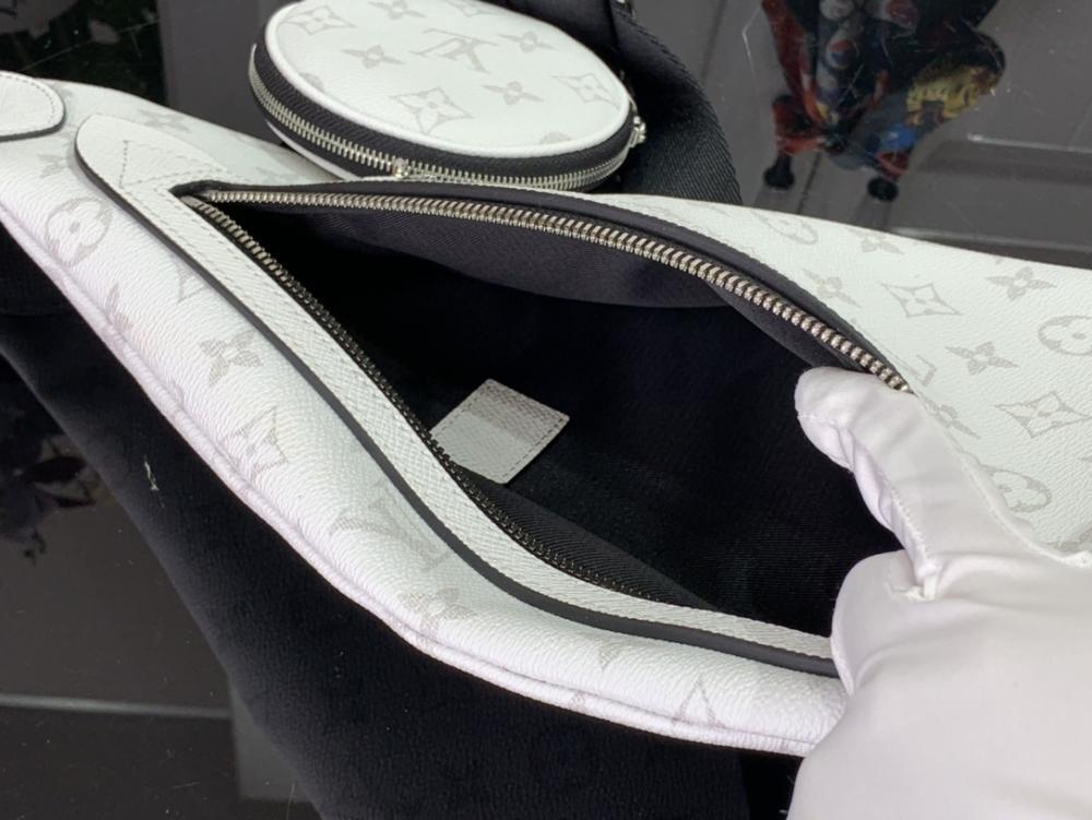 Practical Leather Shoulder Bag