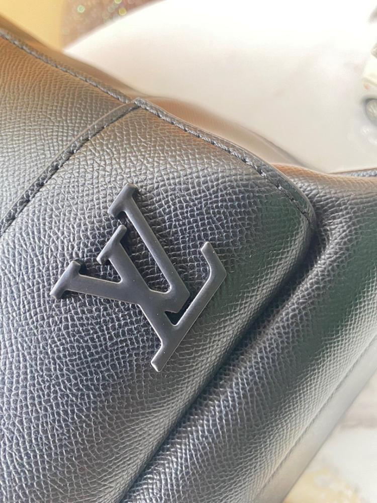 Italian-Inspired Luxury Quilted Leather Shoulder Bag