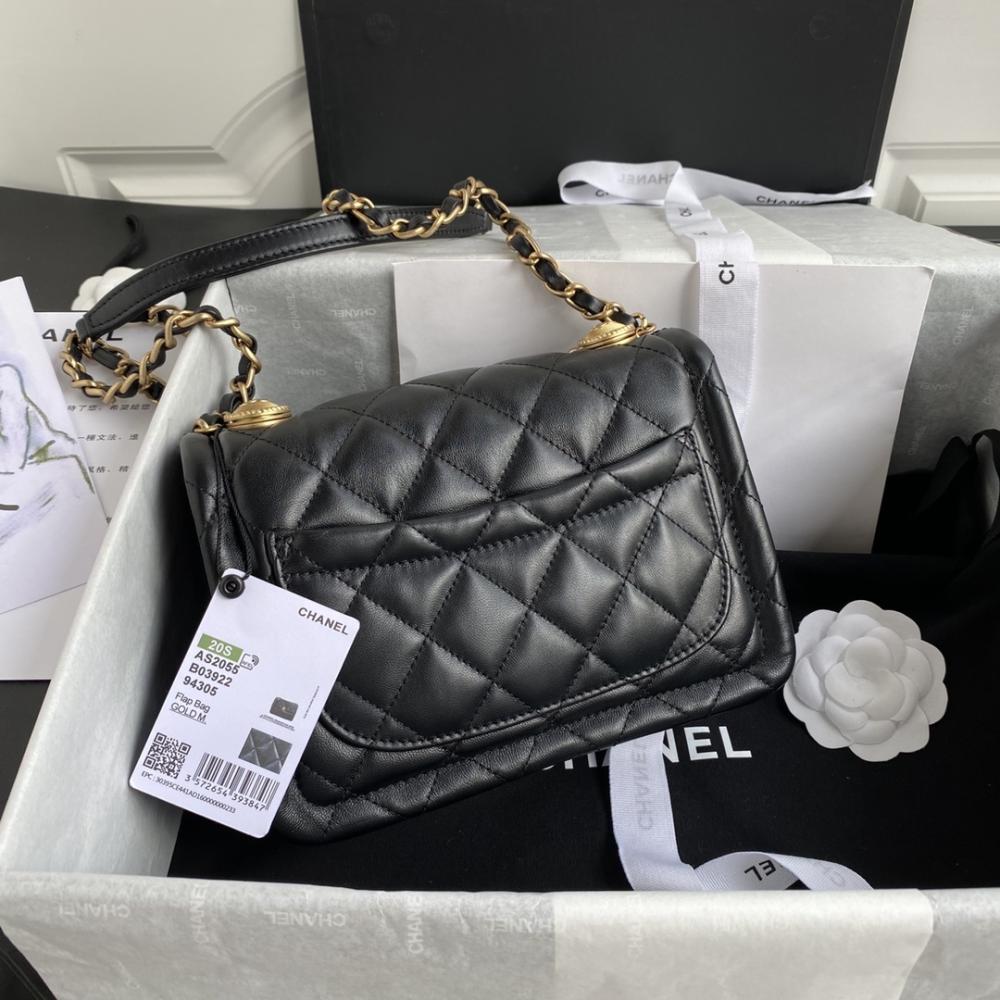 Elegant Leather Shoulder Bag