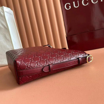 Stylish Shoulder Bag – Limited Edition
