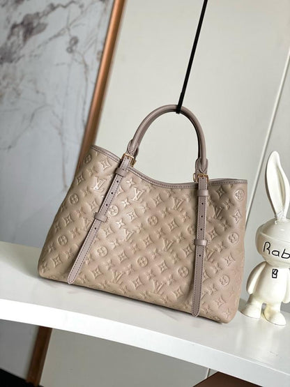 Modern Italian-Inspired Leather Shoulder Bag