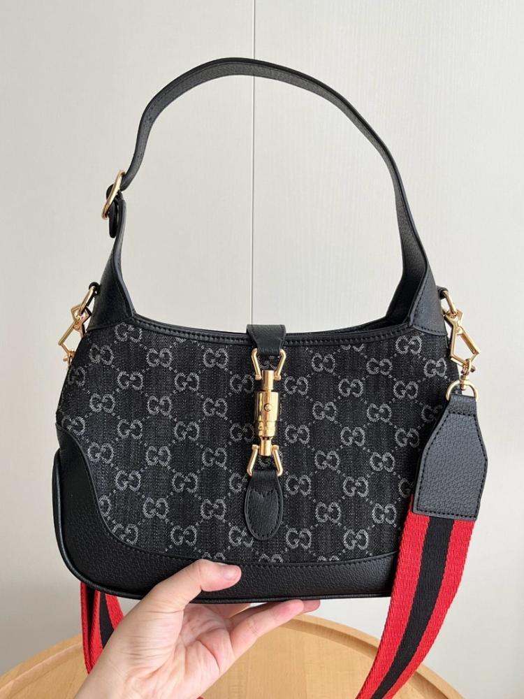 Classic Gold Leather Shoulder Bag – Special Edition
