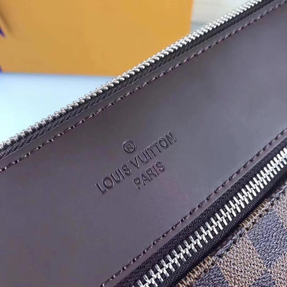Stylish Leather Shoulder Bag – Limited Edition