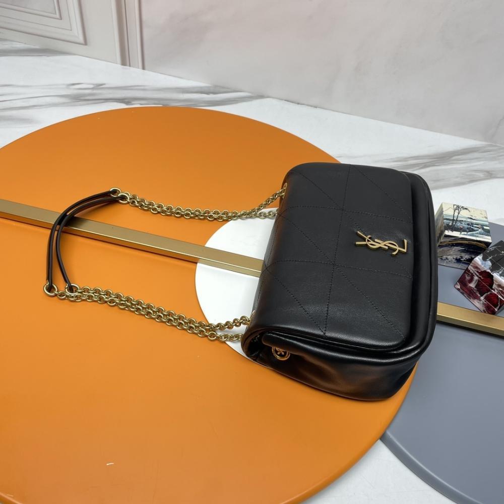 Classic Shoulder Bag