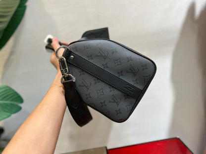Elegant Stylish Leather Shoulder Bag – Special Edition