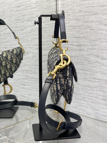 Elegant Leather Shoulder Bag