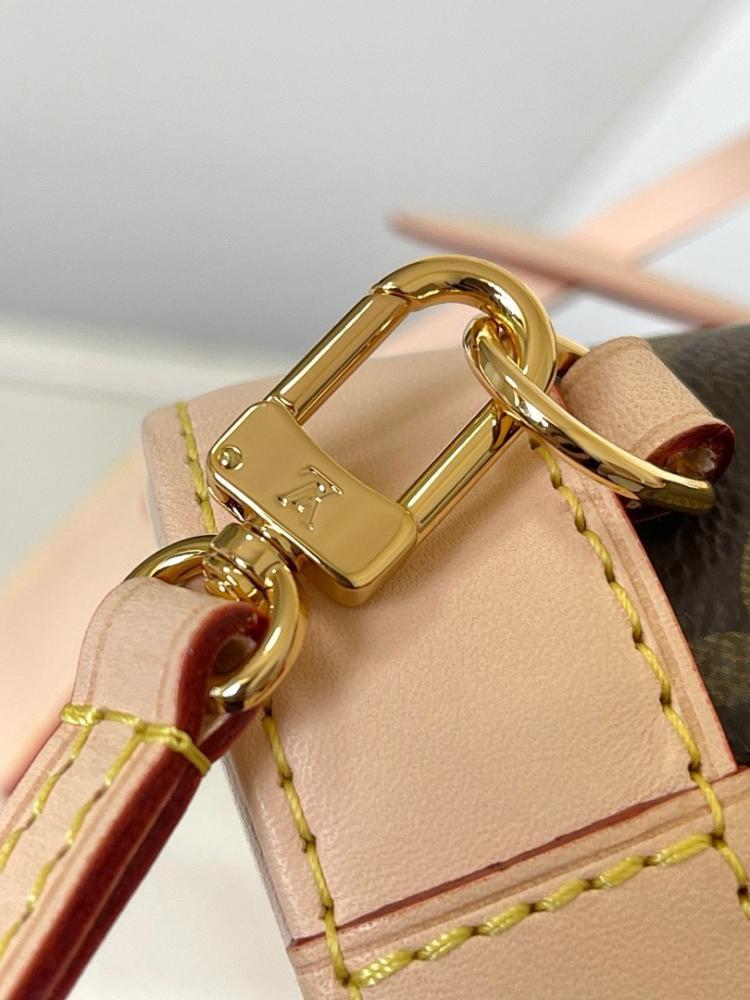 Luxury Canvas Crossbody Bag – Special Edition