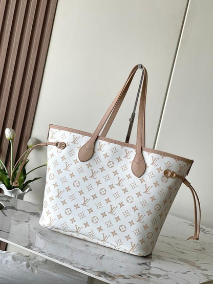 Neverfull Monogram Leather Shoulder Bag