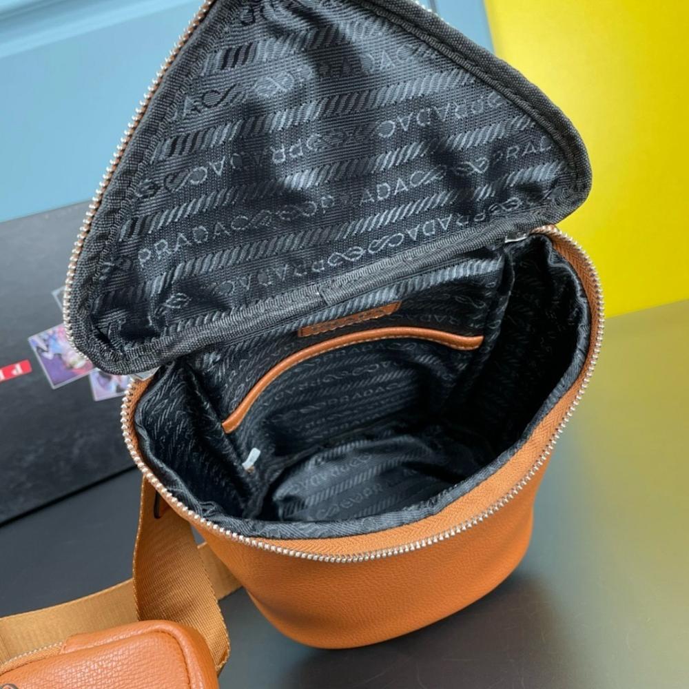 Luxury Grey Shoulder Bag – Limited Edition
