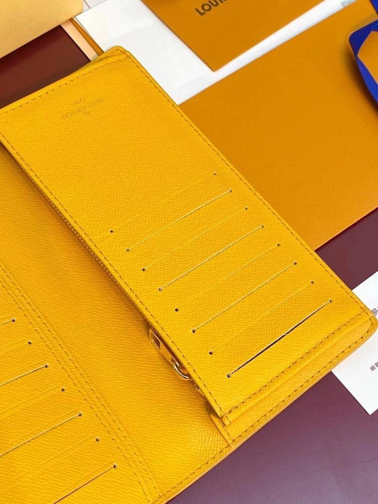 Arco Monogram Wallet