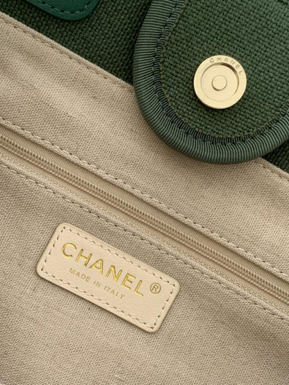 Alma Tote Bag