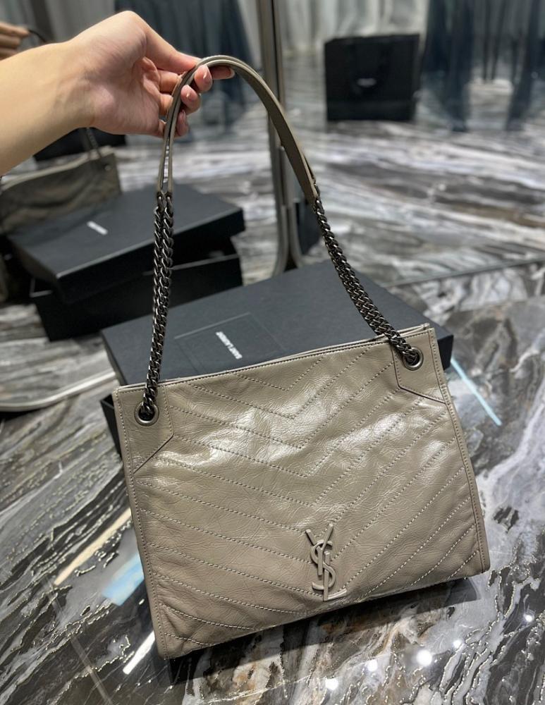 Luxury Leather Travel Bag – Special Edition
