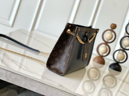 Elegant Stylish Leather Bag