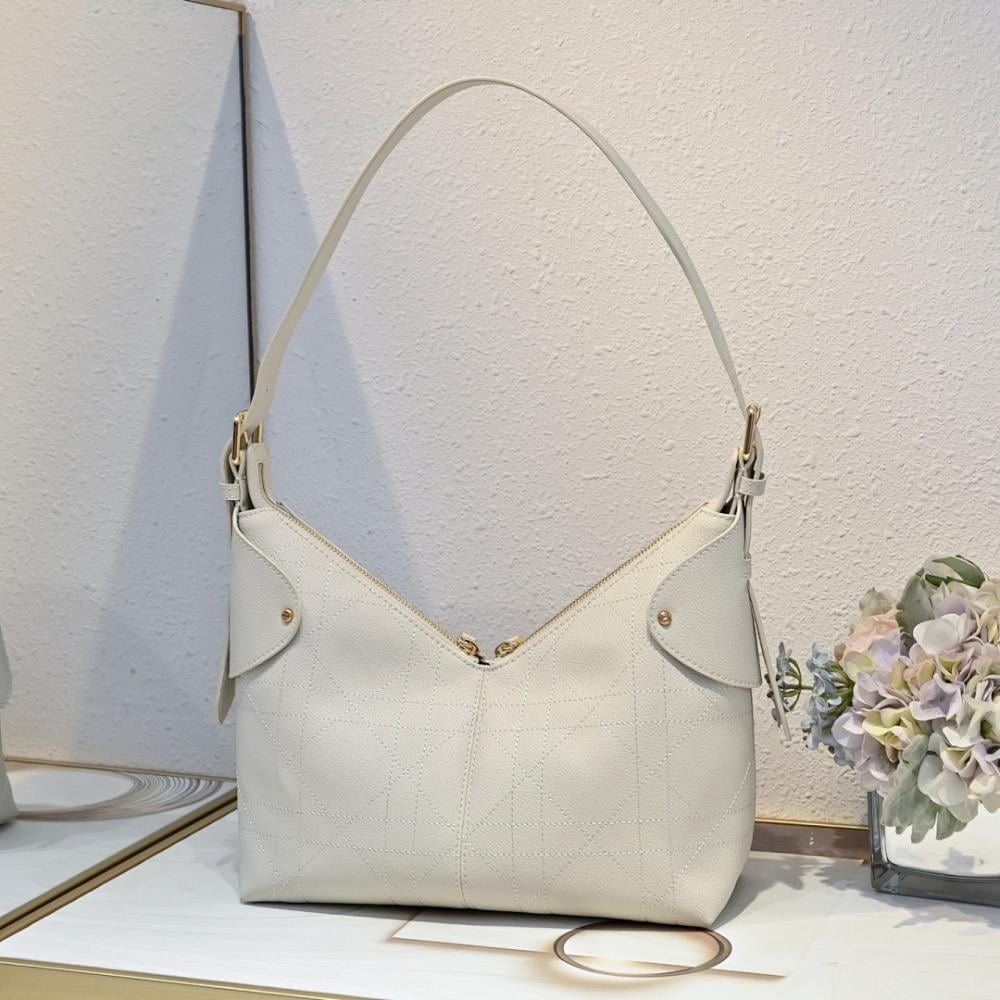 Stylish Gold Embroidered Calfskin Shoulder Bag – Special Edition