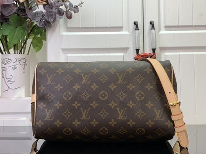 Classic Leather Shoulder Bag