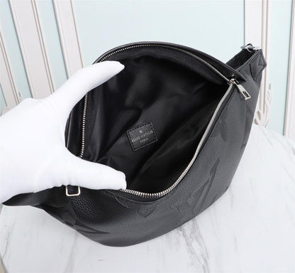 Stylish Calfskin Shoulder Bag – Special Edition