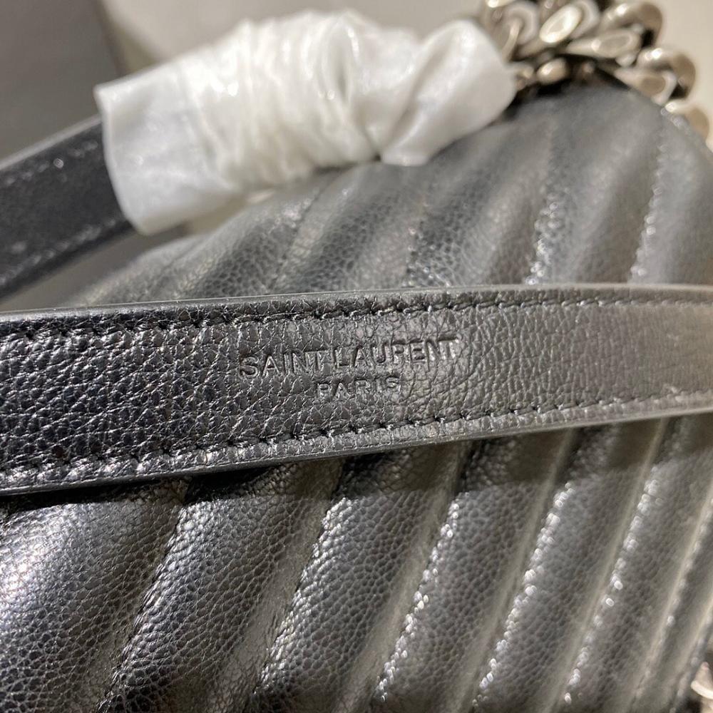 Modern Elegant Leather Bag