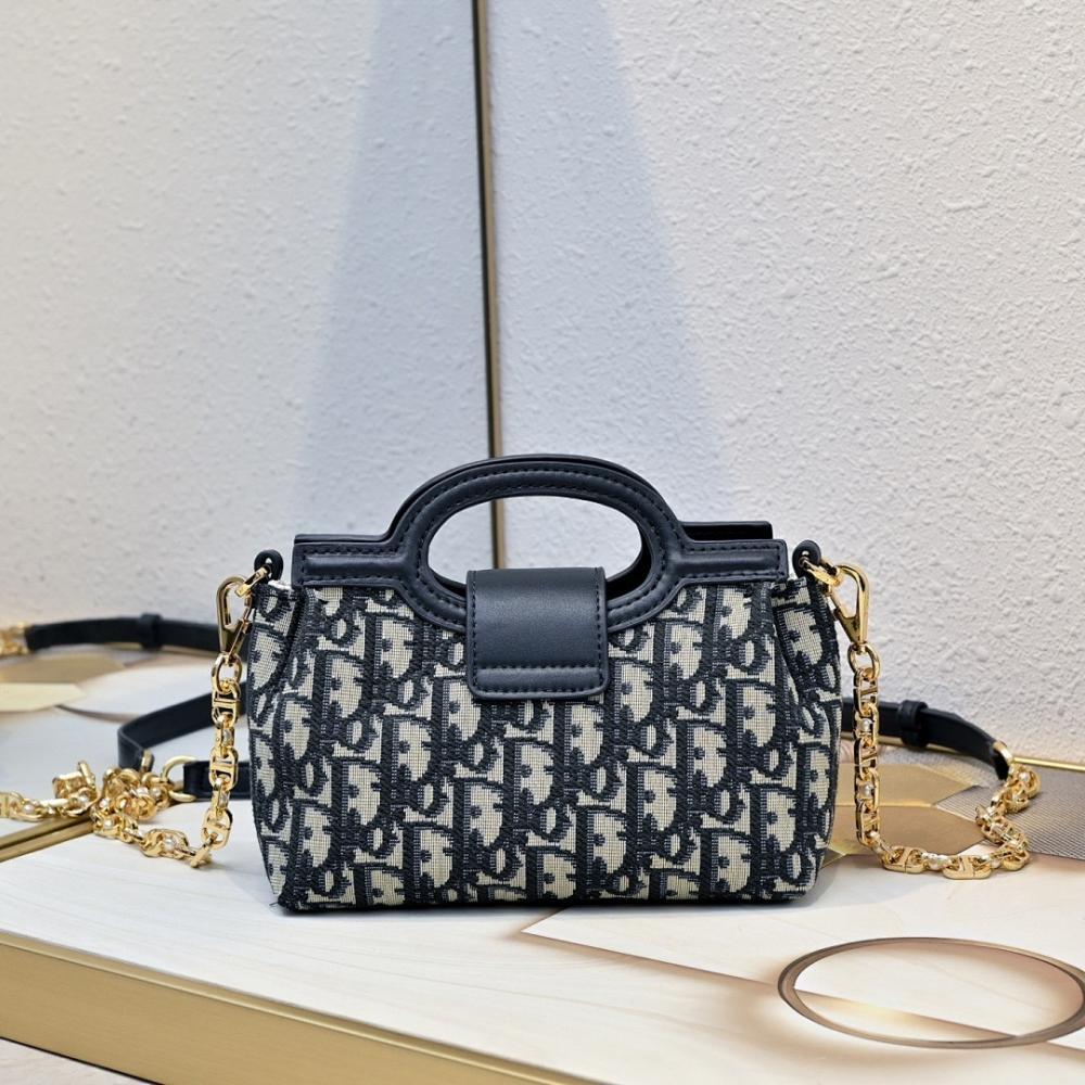 Modern Elegant Lambskin Shoulder Bag