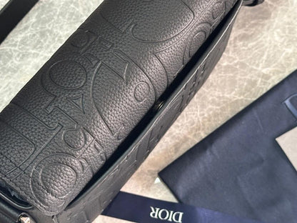 Italian-Inspired Elegant Black Calfskin Shoulder Bag