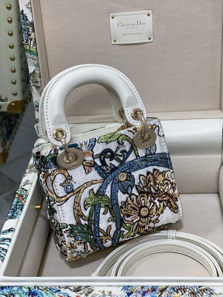 Embroidered Wallet