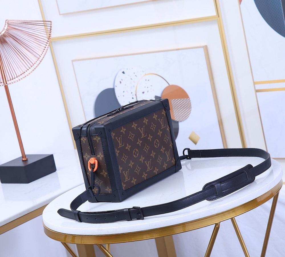 Modern Refined Orange Shoulder Bag
