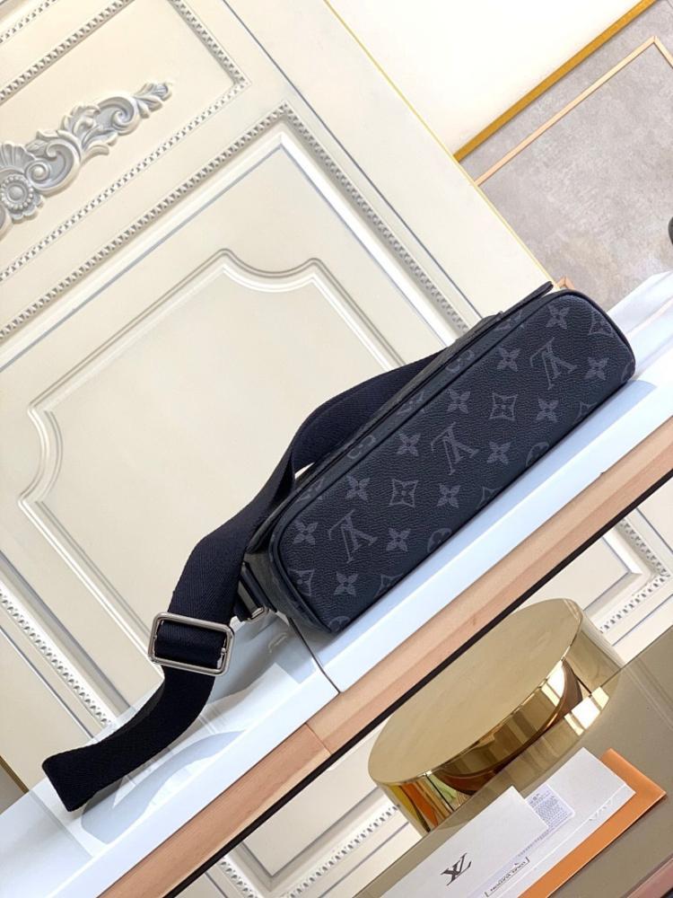 Classic Premium Shoulder Bag