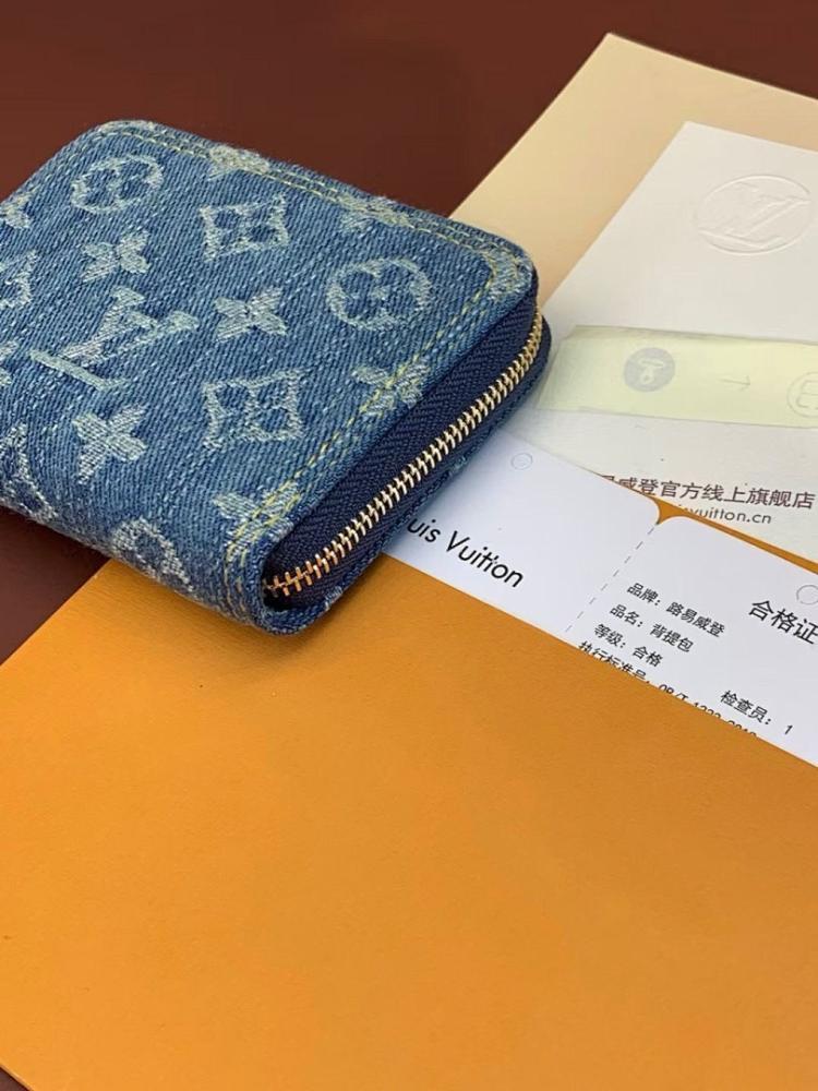 Modern Calfskin Wallet