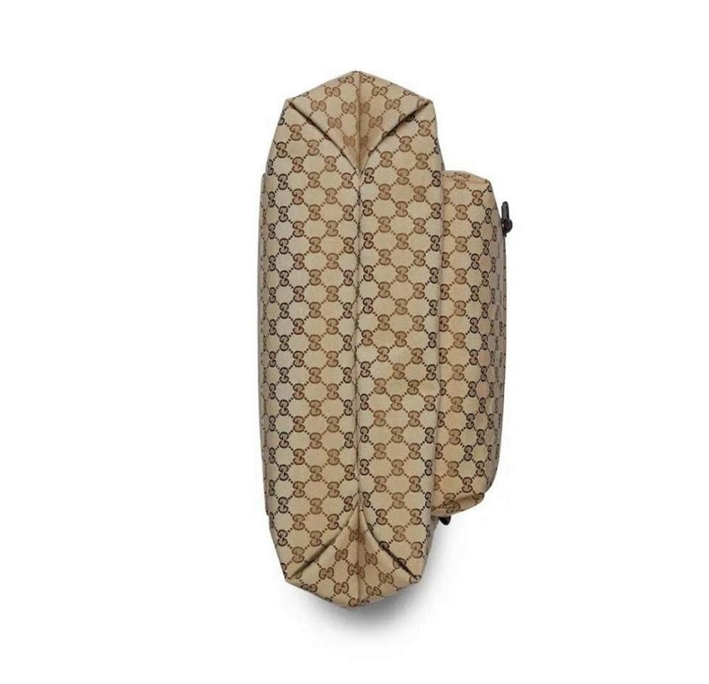 Elegant Refined Crossbody Bag