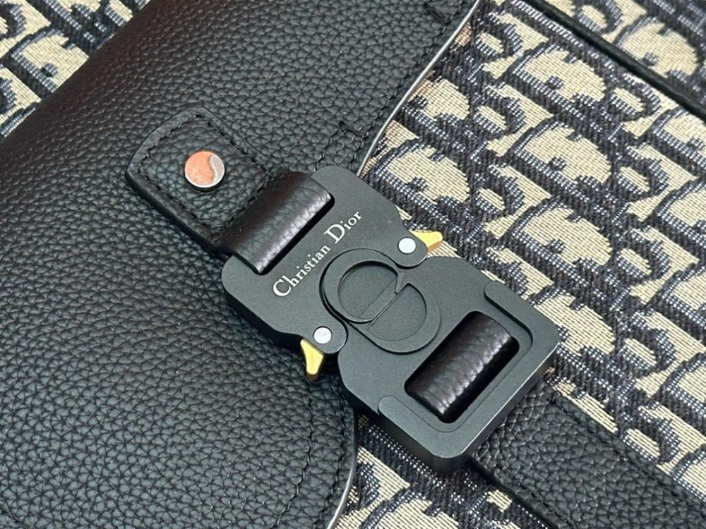 Stylish Refined Black Printed Leather Shoulder Bag