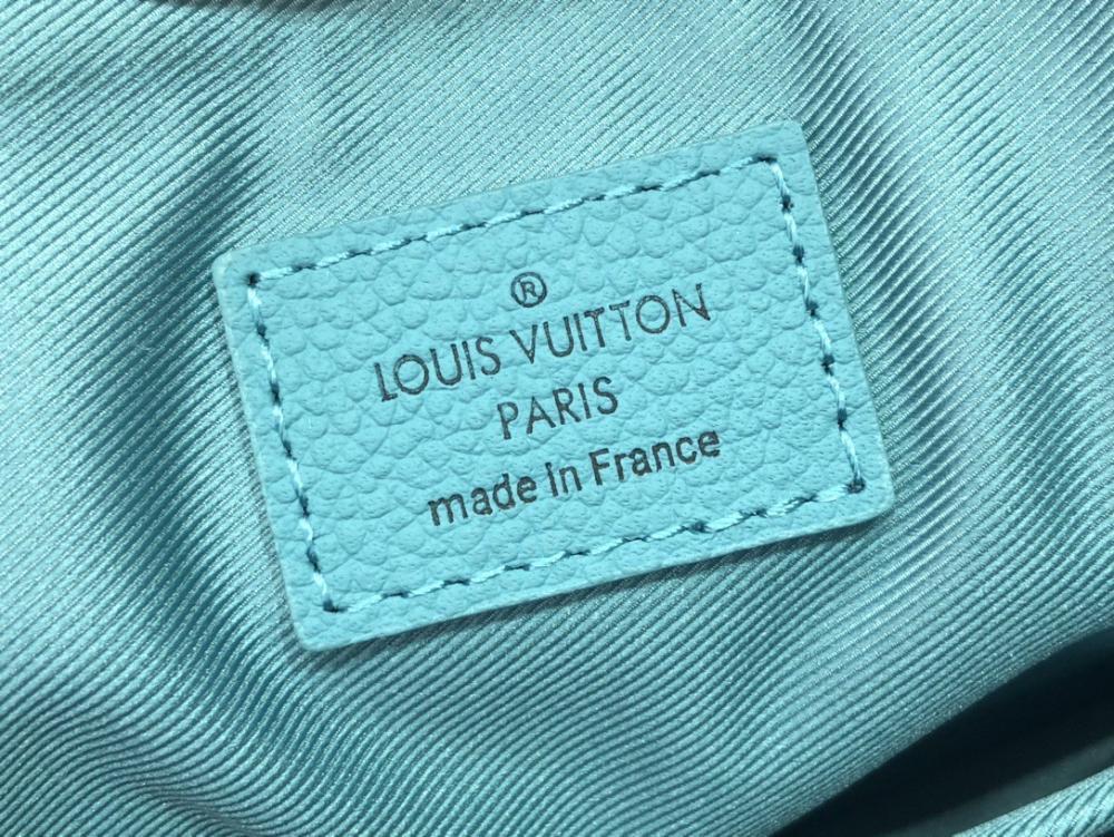Practical Luxury Travel Bag