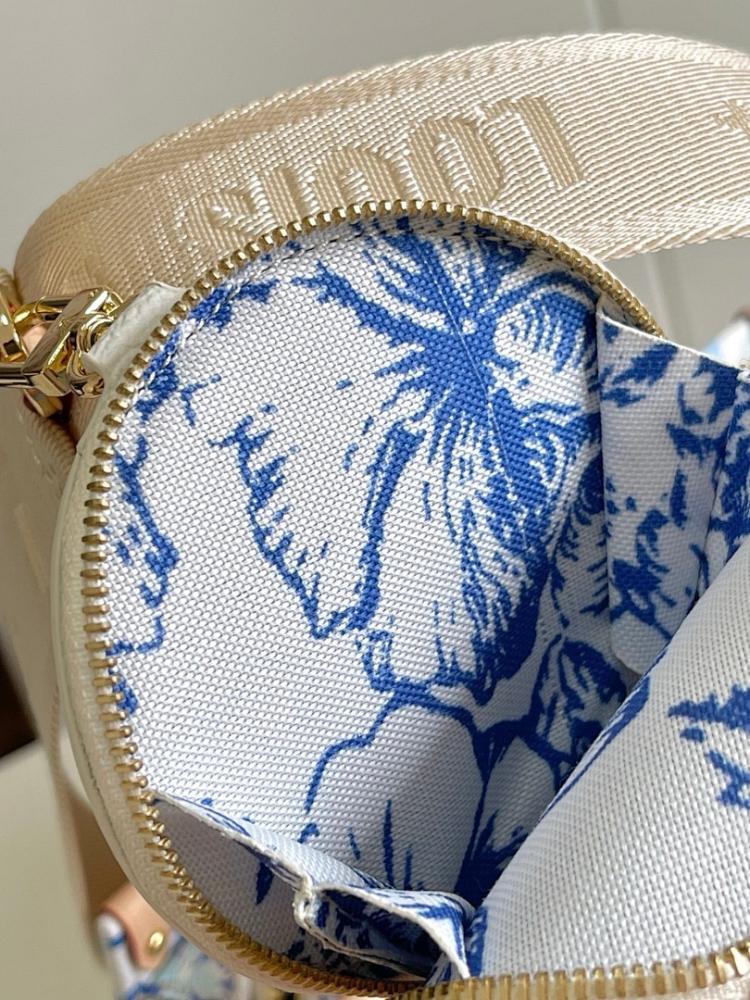 Modern Italian-Inspired Canvas Shoulder Bag