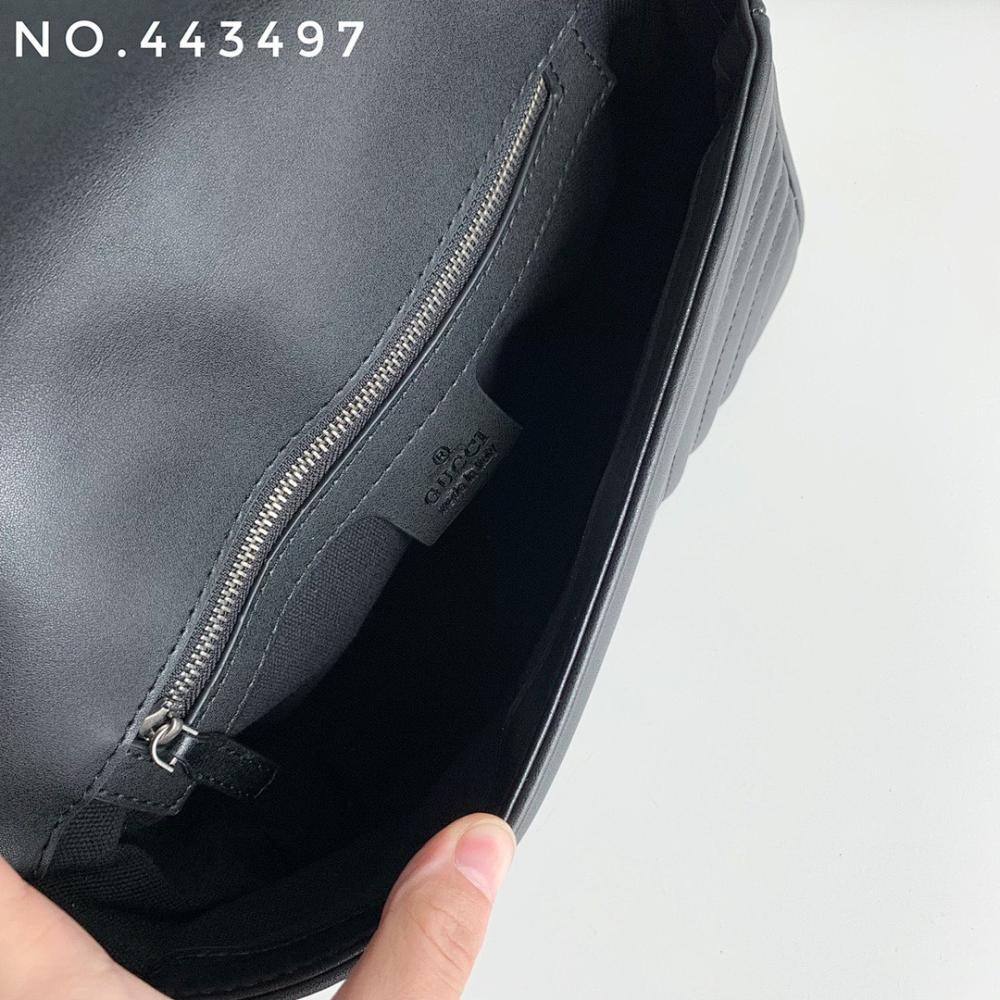 Elegant Shoulder Bag – Limited Edition