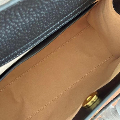 Stylish Crossbody Bag – Limited Edition