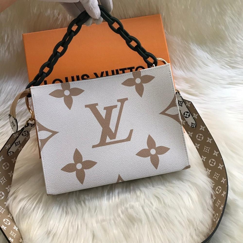 Modern Travel Bag – Limited Edition