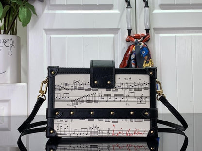 Elegant Shoulder Bag