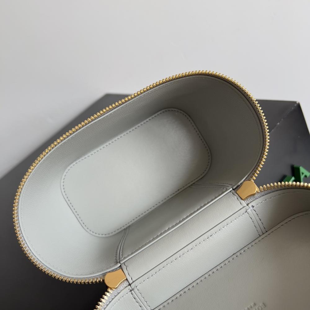 Elegant Shoulder Bag
