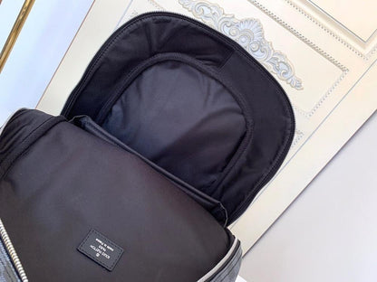 Modern Quilted Shoulder Bag – Limited Edition