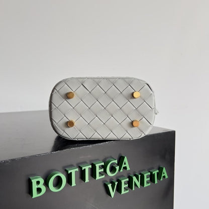 Elegant Shoulder Bag