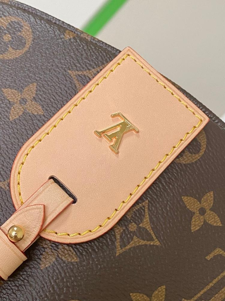 Elegant Stylish Leather Tote Bag
