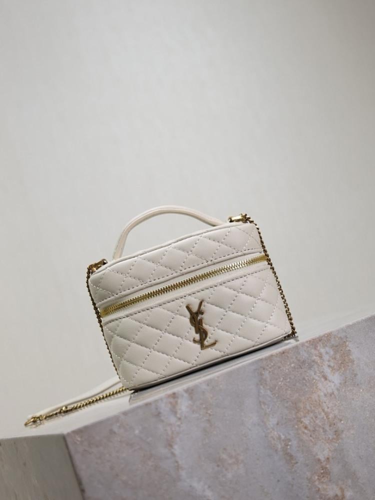 Gaby Shoulder Bag